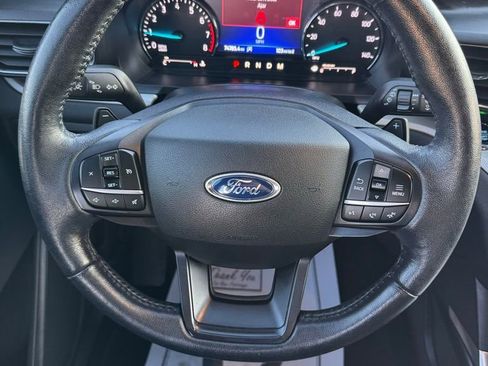 Used 2020 Ford Explorer XLT w/ Equipment Group 202A AWD/4WD image 27