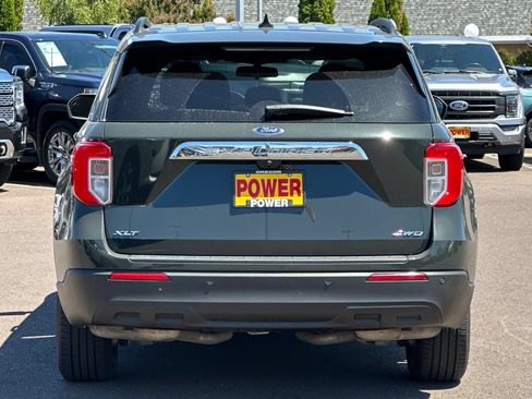Used 2022 Ford Explorer XLT AWD/4WD image 5