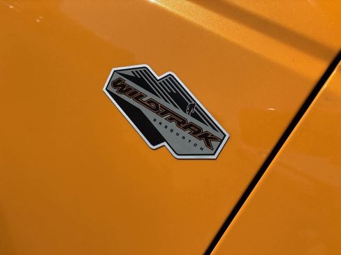 Used 2022 Ford Bronco Wildtrak image 32