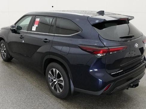 New 2026 Toyota Highlander XLE image 5