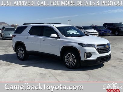 Used 2023 Chevrolet Traverse LT