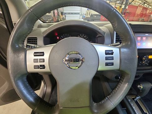 Used 2019 Nissan Frontier SV w/ Value Truck Package AWD/4WD image 17