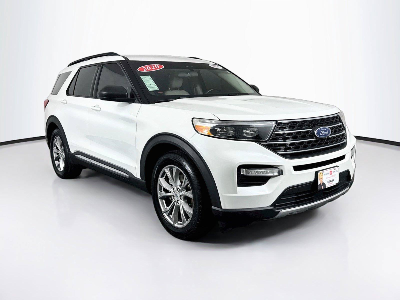 Used 2020 Ford Explorer XLT w/ Equipment Group 202A RWD image 9