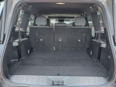 Certified 2025 Lexus GX 550 w/ Cold Area Package AWD/4WD image 28