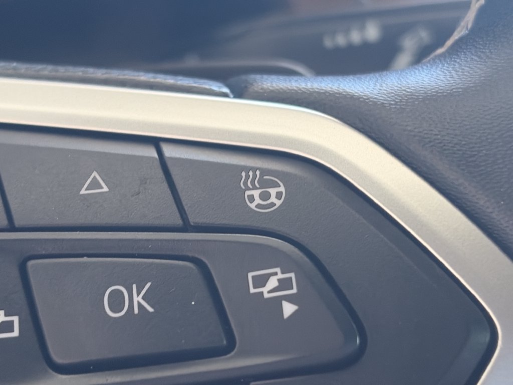 Certified 2024 Volkswagen Atlas SE FWD image 17