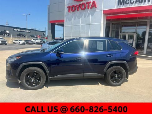 Used 2020 Toyota RAV4 XLE w/ Convenience Package AWD/4WD image 11