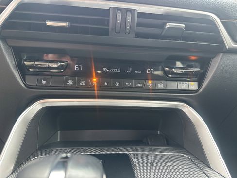 Used 2024 MAZDA CX-90 Plug-In Hybrid w/ Premium Pkg image 33