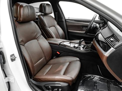 Used 2014 BMW 550i Sedan RWD image 27