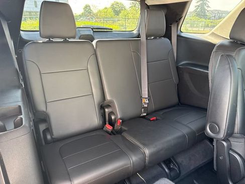 Used 2019 Chevrolet Traverse Premier w/ Redline Edition AWD/4WD image 14