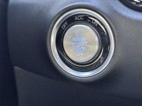 Used 2017 Genesis G90 5.0 Ultimate image 5