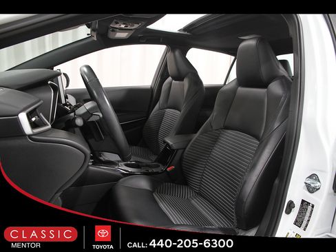 Used 2023 Toyota Corolla XSE FWD image 5