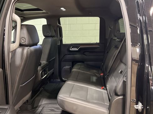 Used 2024 GMC Sierra 2500 Denali w/ Denali Reserve Package image 35