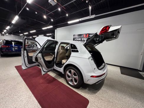 Used 2021 Audi Q5 Prestige w/ Prestige Package AWD/4WD image 65