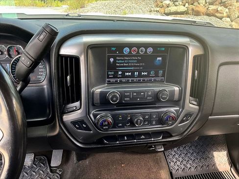 Used 2017 Chevrolet Silverado 1500 LT w/ All Star Edition image 30