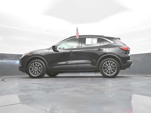 Certified 2026 Ford Escape SE w/ PHEV Premium Package FWD image 38