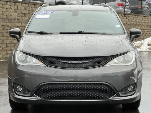Used 2020 Chrysler Pacifica Touring-L Plus image 36