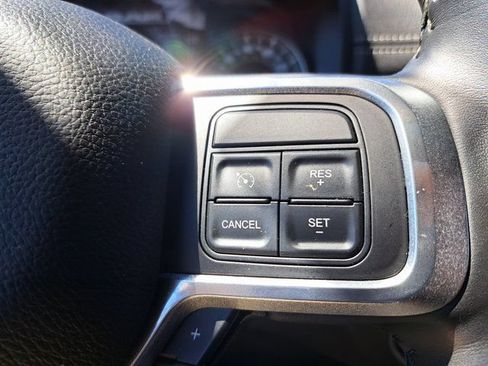 Used 2022 RAM 2500 Laramie AWD/4WD image 17