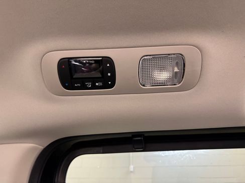 New 2026 Honda Odyssey EX-L image 16