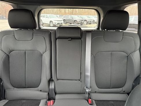 New 2025 Jeep Grand Cherokee Laredo X w/ Luxury Tech Group I image 24