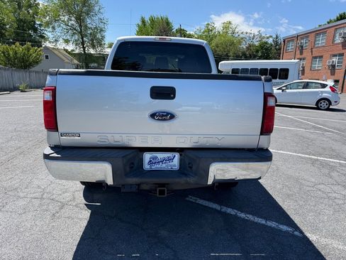Used 2013 Ford F250 XLT w/ Snow Plow Prep Pkg AWD/4WD image 4
