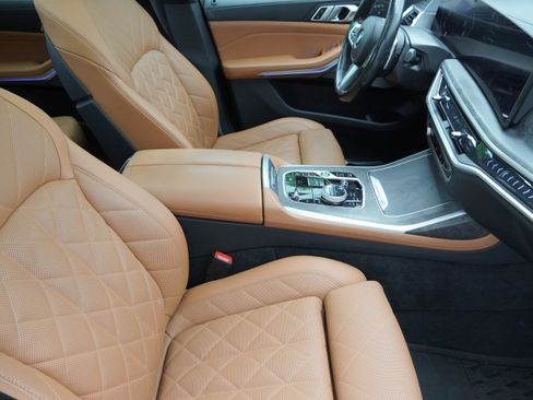 Used 2023 BMW X7 xDrive40i w/ Executive Package AWD/4WD image 13