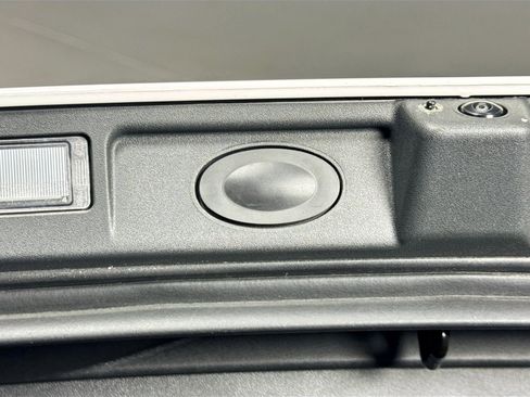 Used 2024 Rivian R1S Adventure image 31