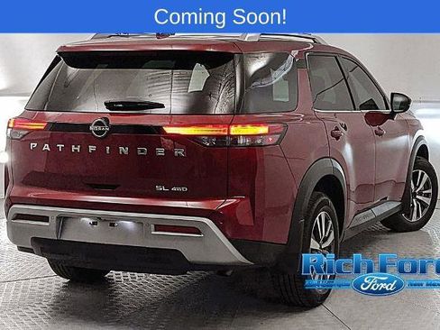 Used 2024 Nissan Pathfinder SL w/ Cargo Package AWD/4WD image 3