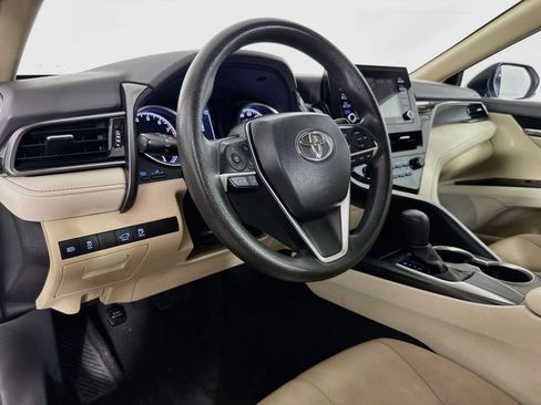 Used 2021 Toyota Camry LE FWD image 20