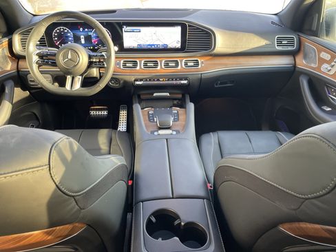 Certified 2024 Mercedes-Benz GLS 580 4MATIC image 26