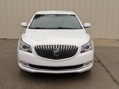 Used 2015 Buick LaCrosse Leather w/ Experience Buick Package FWD image 9