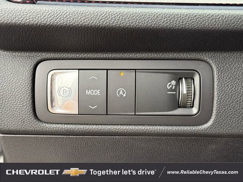 Used 2026 Chevrolet Traverse RS FWD image 24