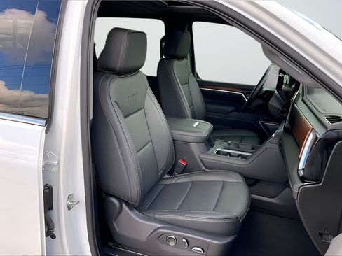 Used 2025 GMC Sierra 2500 Denali w/ Denali Reserve Package AWD/4WD image 27
