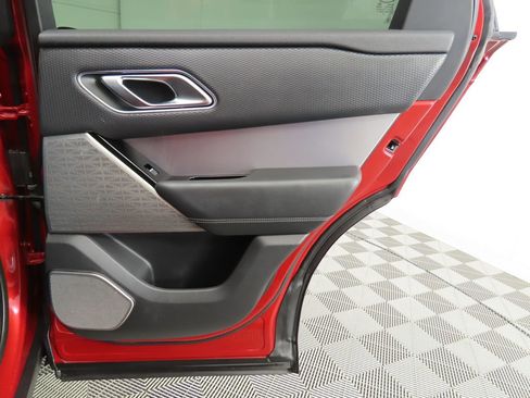 Used 2018 Land Rover Range Rover Velar R-Dynamic SE image 26