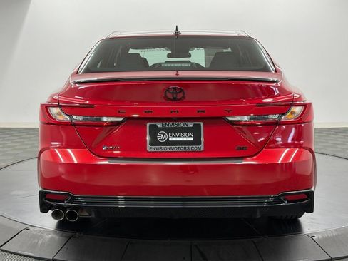 Used 2026 Toyota Camry Hybrid FWD image 11