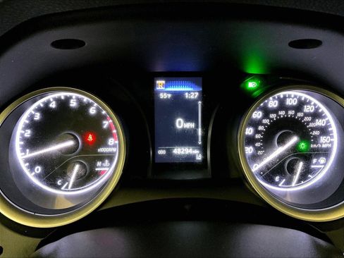Used 2022 Toyota Camry LE FWD image 19