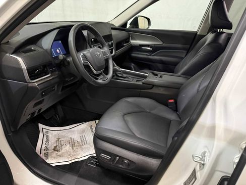 Certified 2024 Toyota Grand Highlander XLE image 19