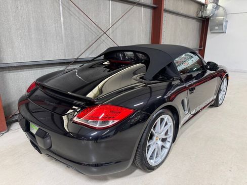 Used 2011 Porsche Boxster Spyder RWD image 30