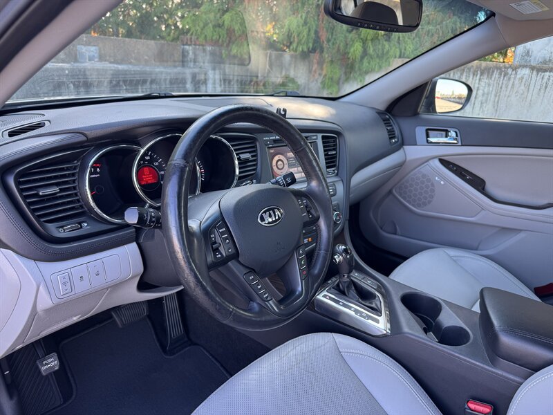 Used 2013 Kia Optima EX w/ Premium Pkg FWD image 11