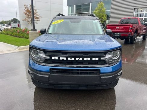 Used 2023 Ford Bronco Sport Outer Banks w/ Tech Package AWD/4WD image 2