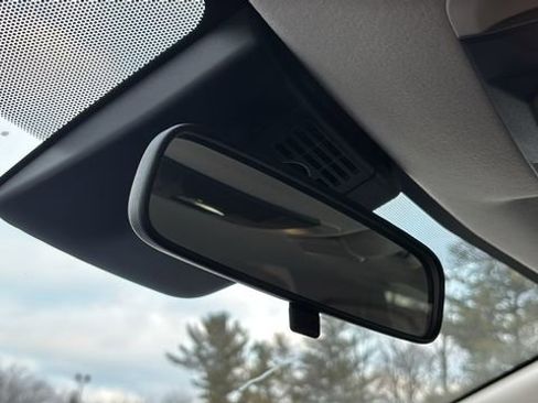 Used 2024 Toyota Corolla LE image 23