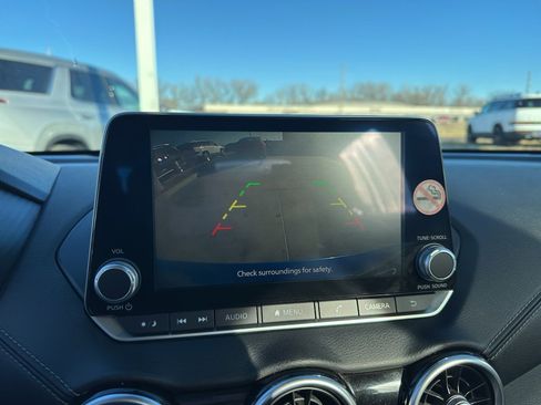 Used 2022 Nissan Sentra SV image 19