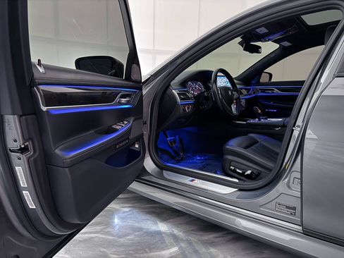 Used 2018 BMW 750i xDrive 750i xDrive image 17