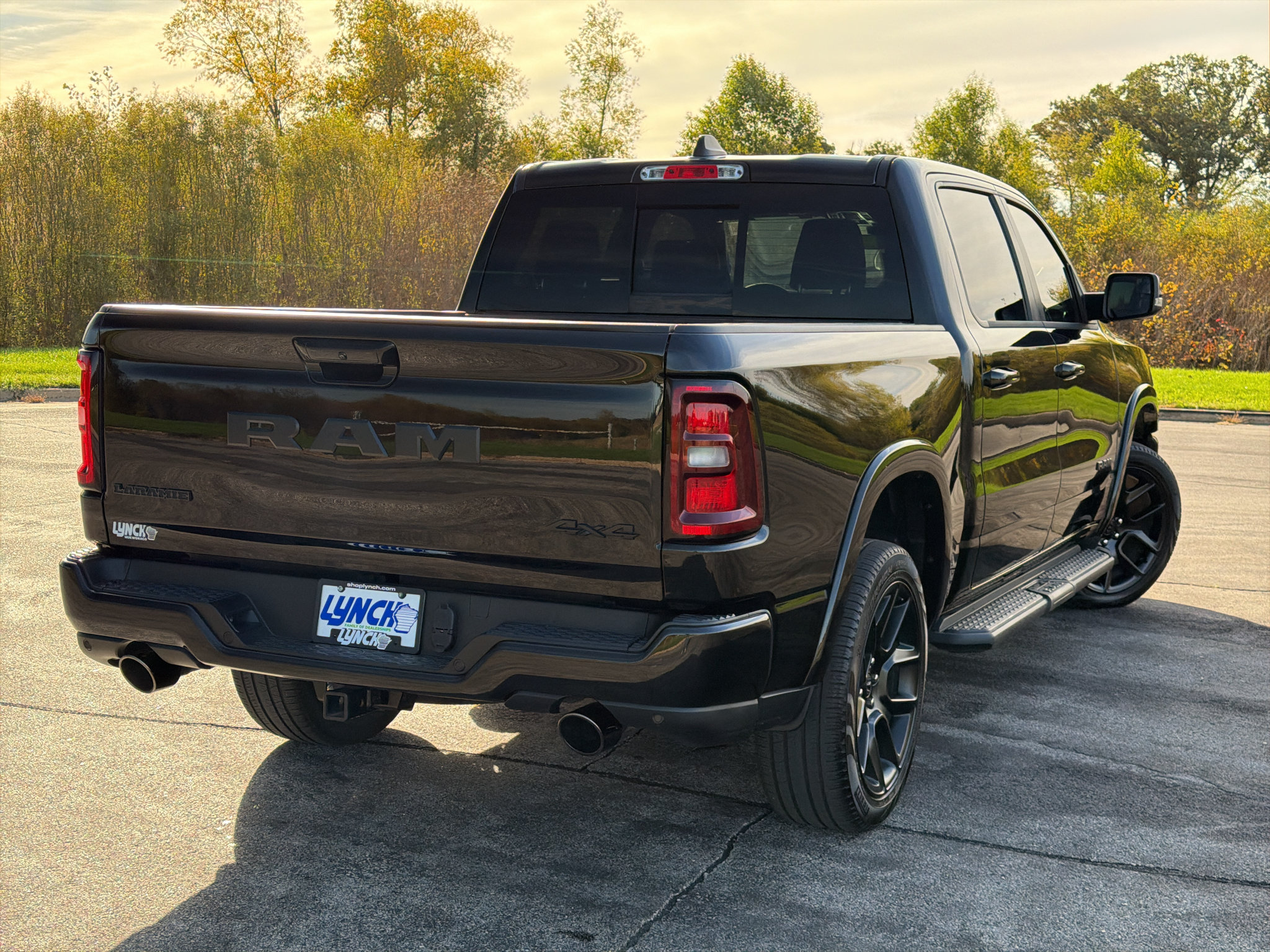 Used 2025 RAM 1500 Laramie w/ Night Edition AWD/4WD image 4