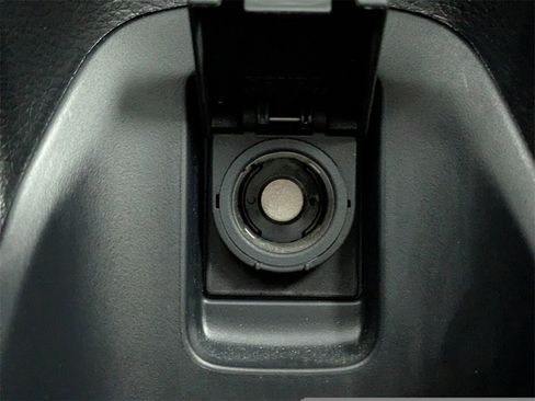 Used 2022 Honda HR-V EX image 16