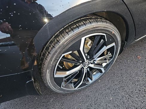 Used 2023 Nissan Altima 2.5 SR w/ SR Premium Package image 12