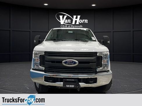 Used 2019 Ford F250 XL w/ XL Value Package AWD/4WD image 3