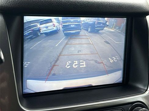 Used 2019 Chevrolet Suburban LT image 30