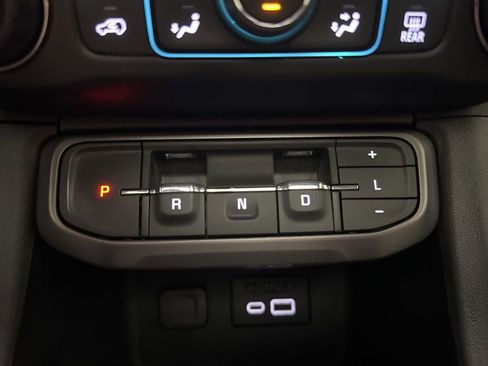 Used 2022 GMC Acadia AT4 w/ Preferred Package AWD/4WD image 42