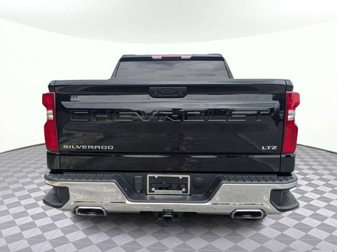 Used 2023 Chevrolet Silverado 1500 LTZ w/ Z71 Off-Road Package image 5