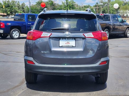 Used 2013 Toyota RAV4 LE AWD/4WD image 10